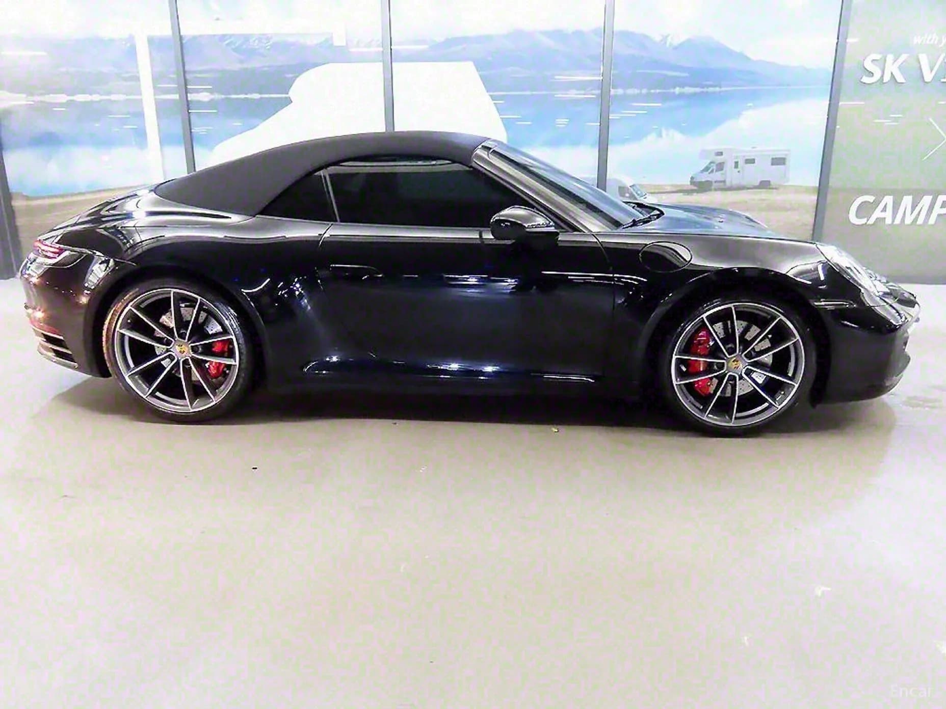 911 (992)