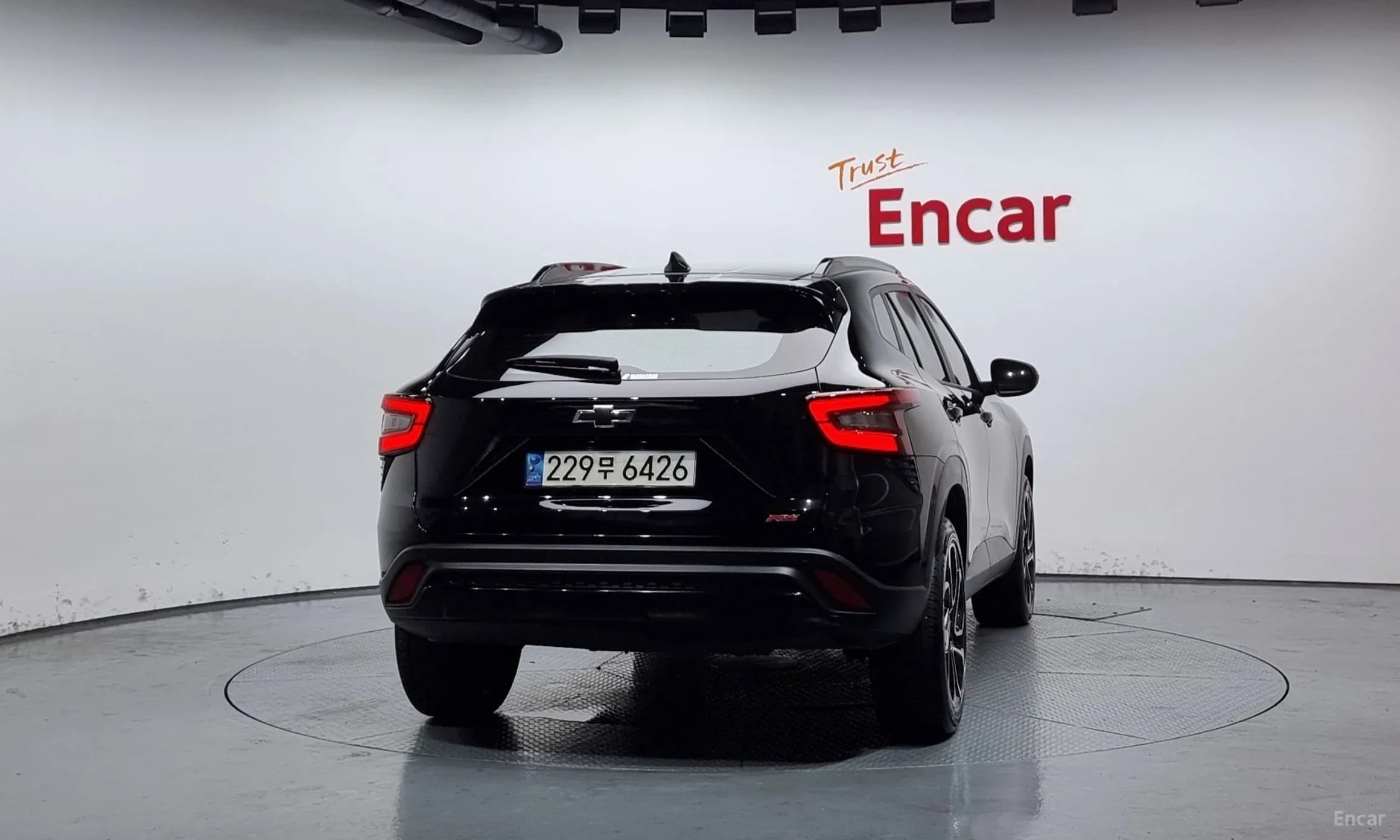Trax Crossover