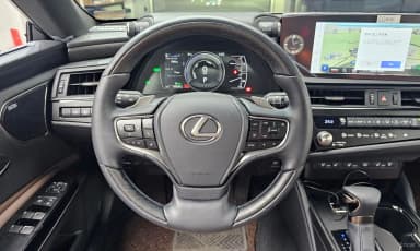 ES300h 7th Generation