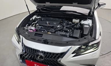 ES300h 7th Generation