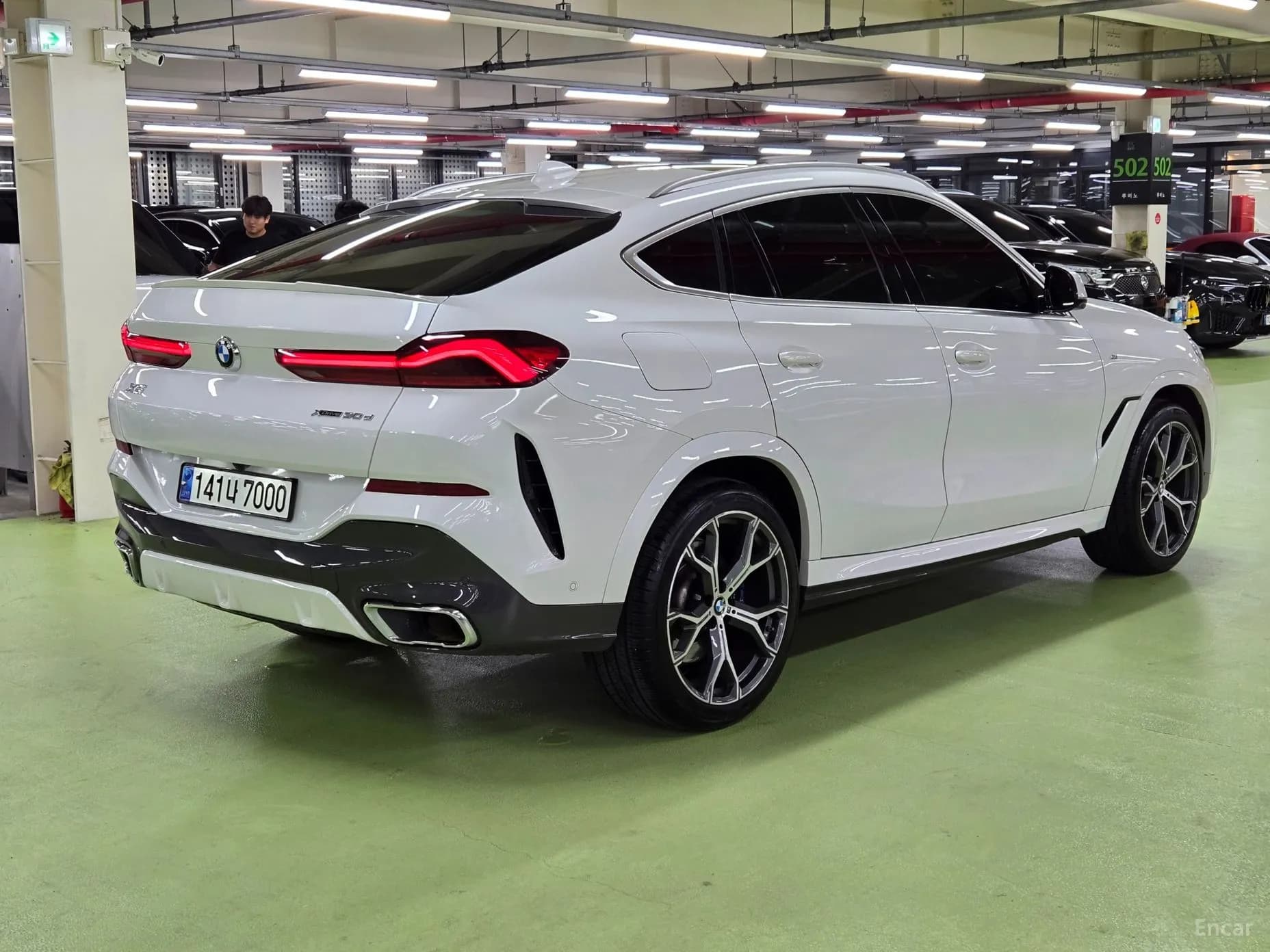 X6 (G06)