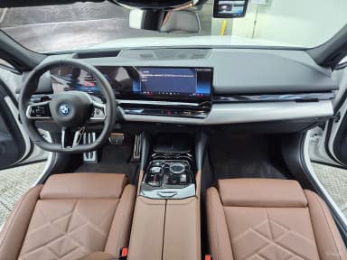 5 Series (G60)