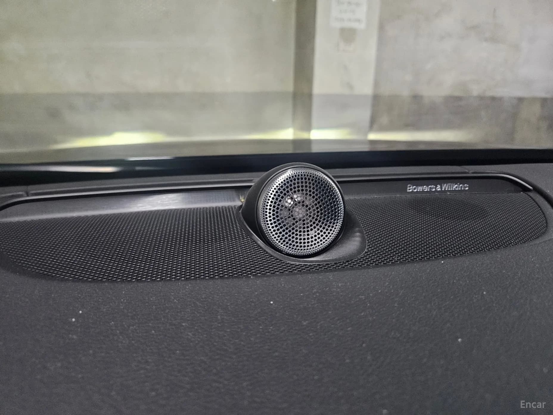 S90