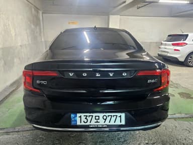 S90
