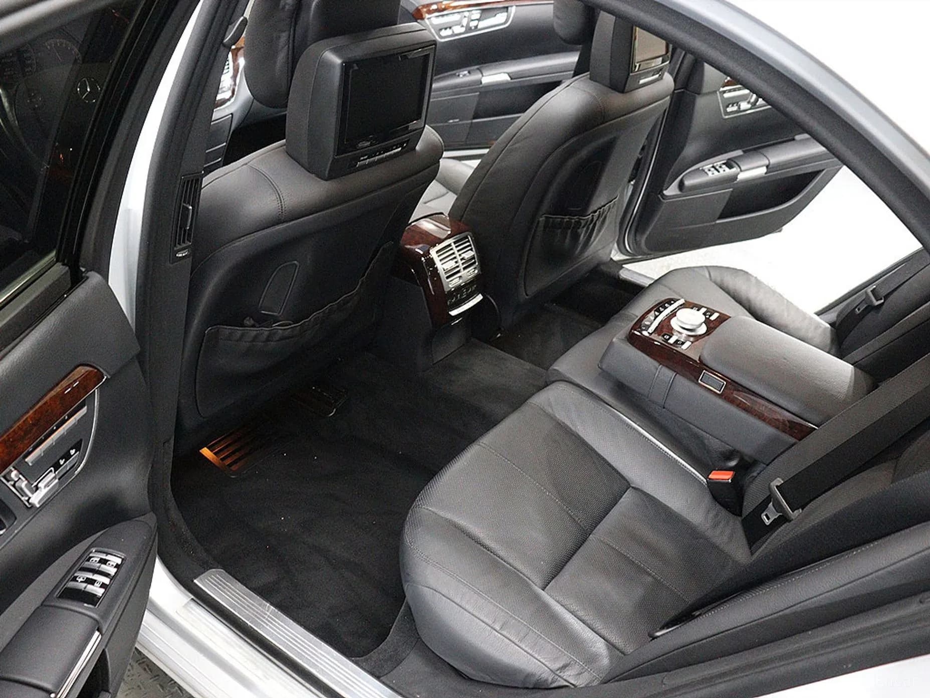 S-Class W221