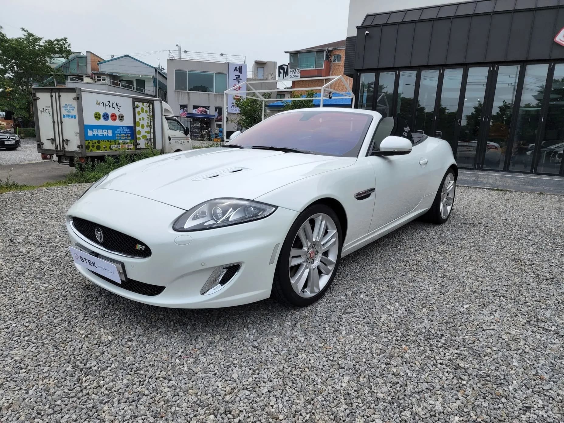 XKR