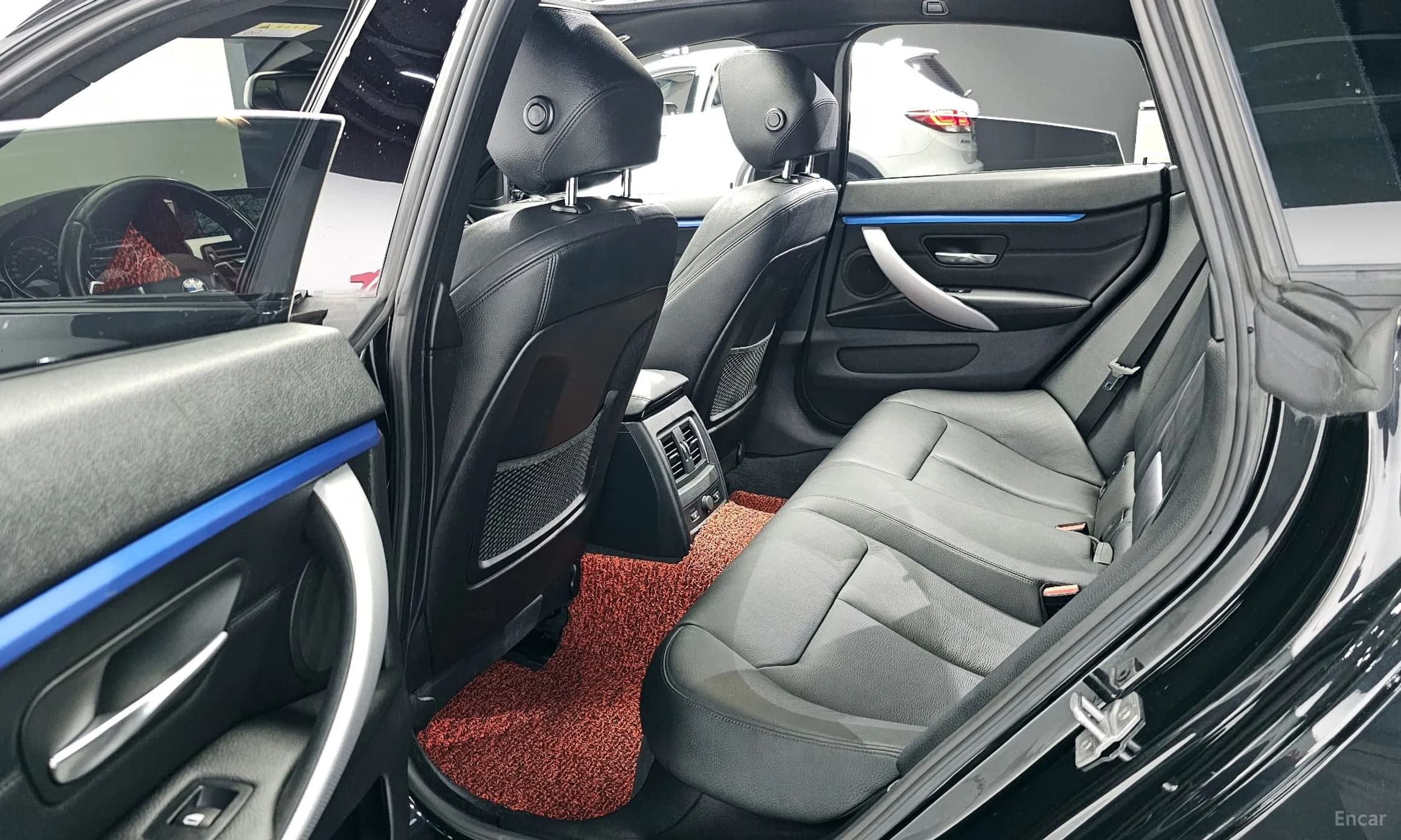 Series 4 (F32)