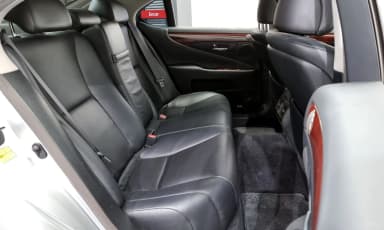 LS460L