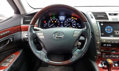 LS460L