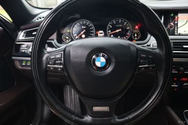 7 Series (F01)