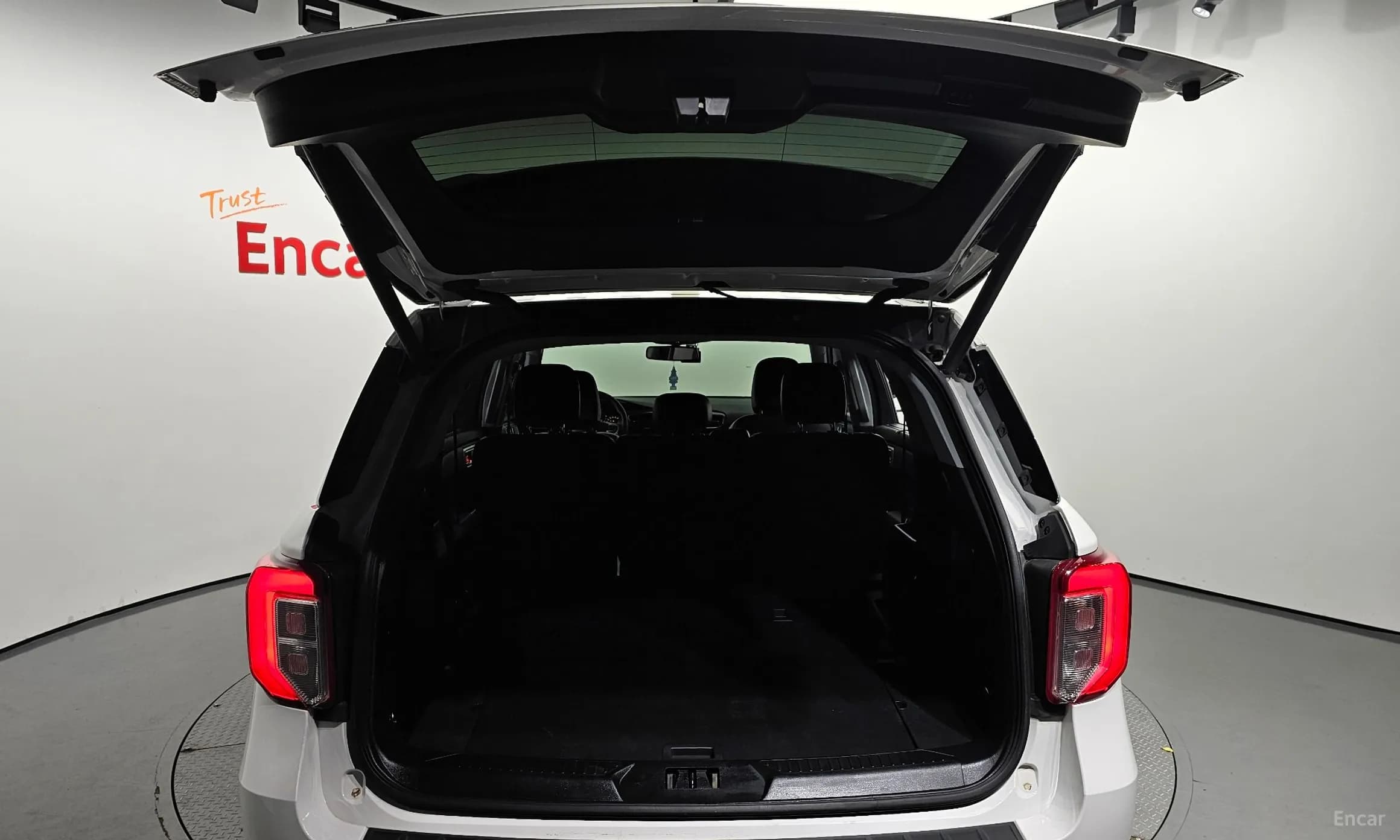 Explorer 6th Generation