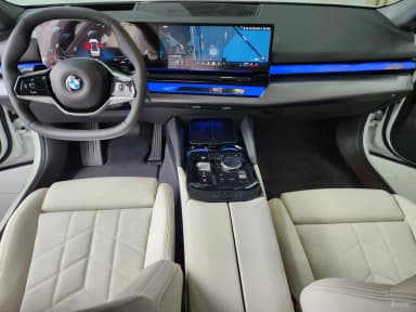 5 Series (G60)