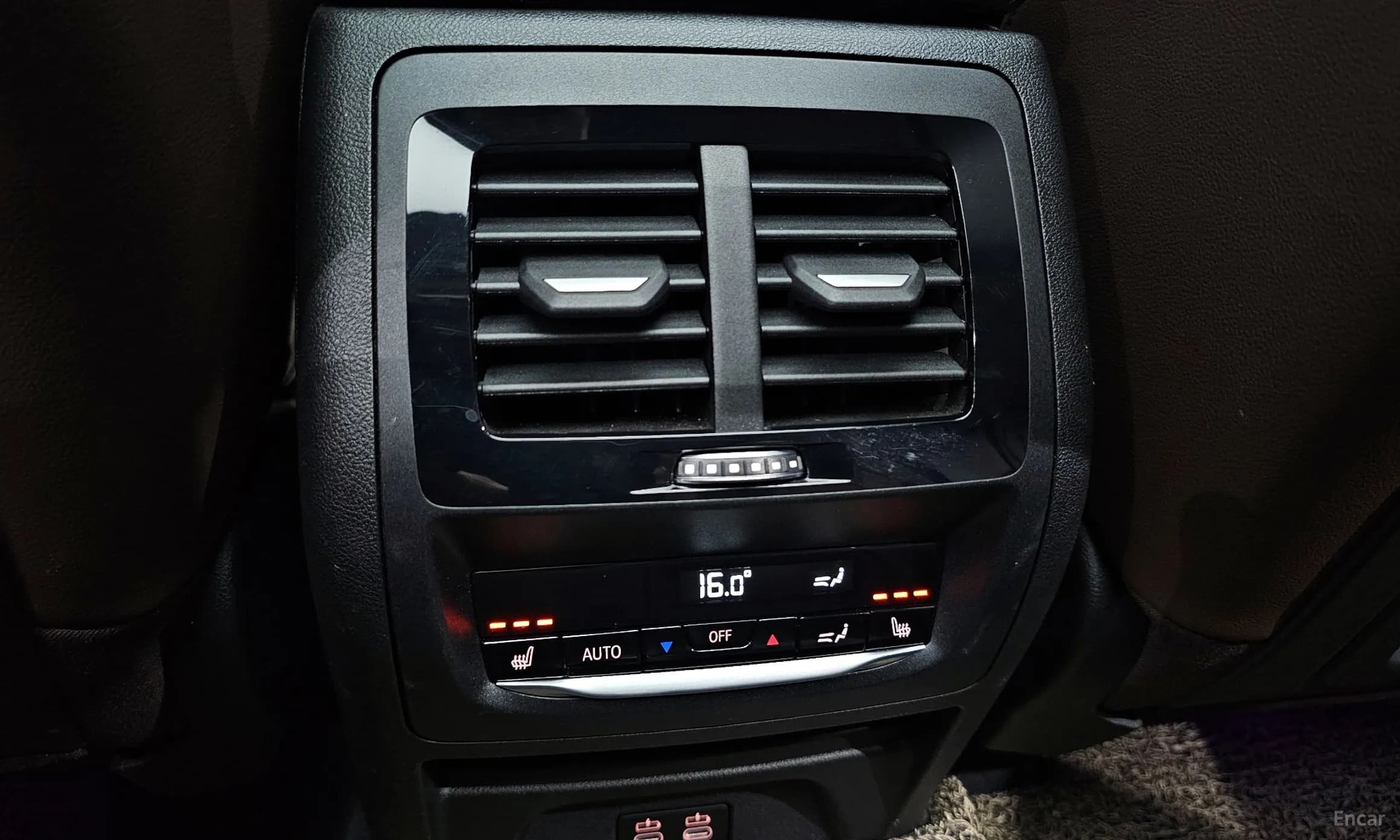 X3 (G01)