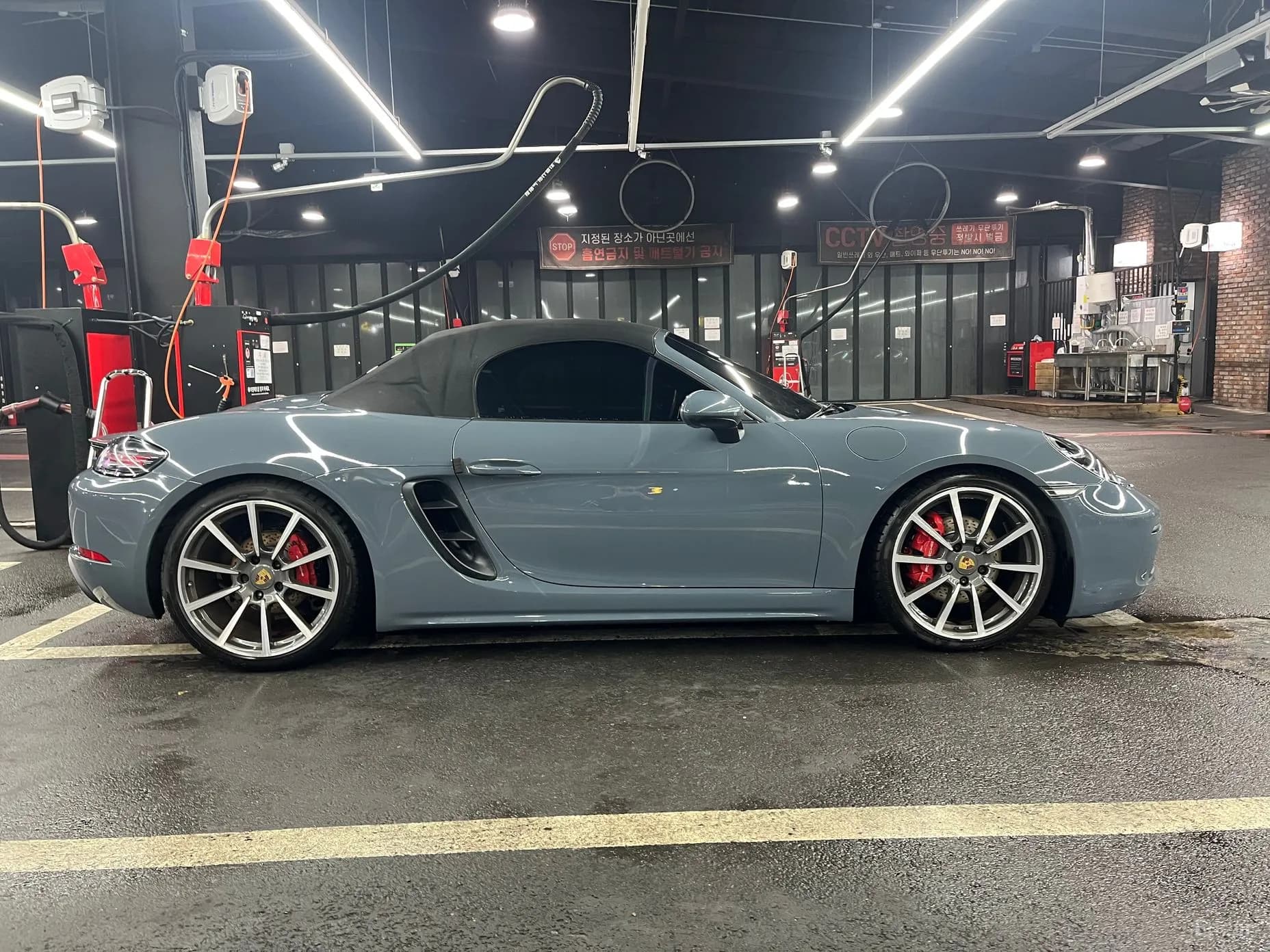 718 Boxster