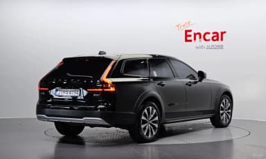 V90 Cross Country