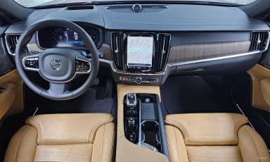 V90 Cross Country
