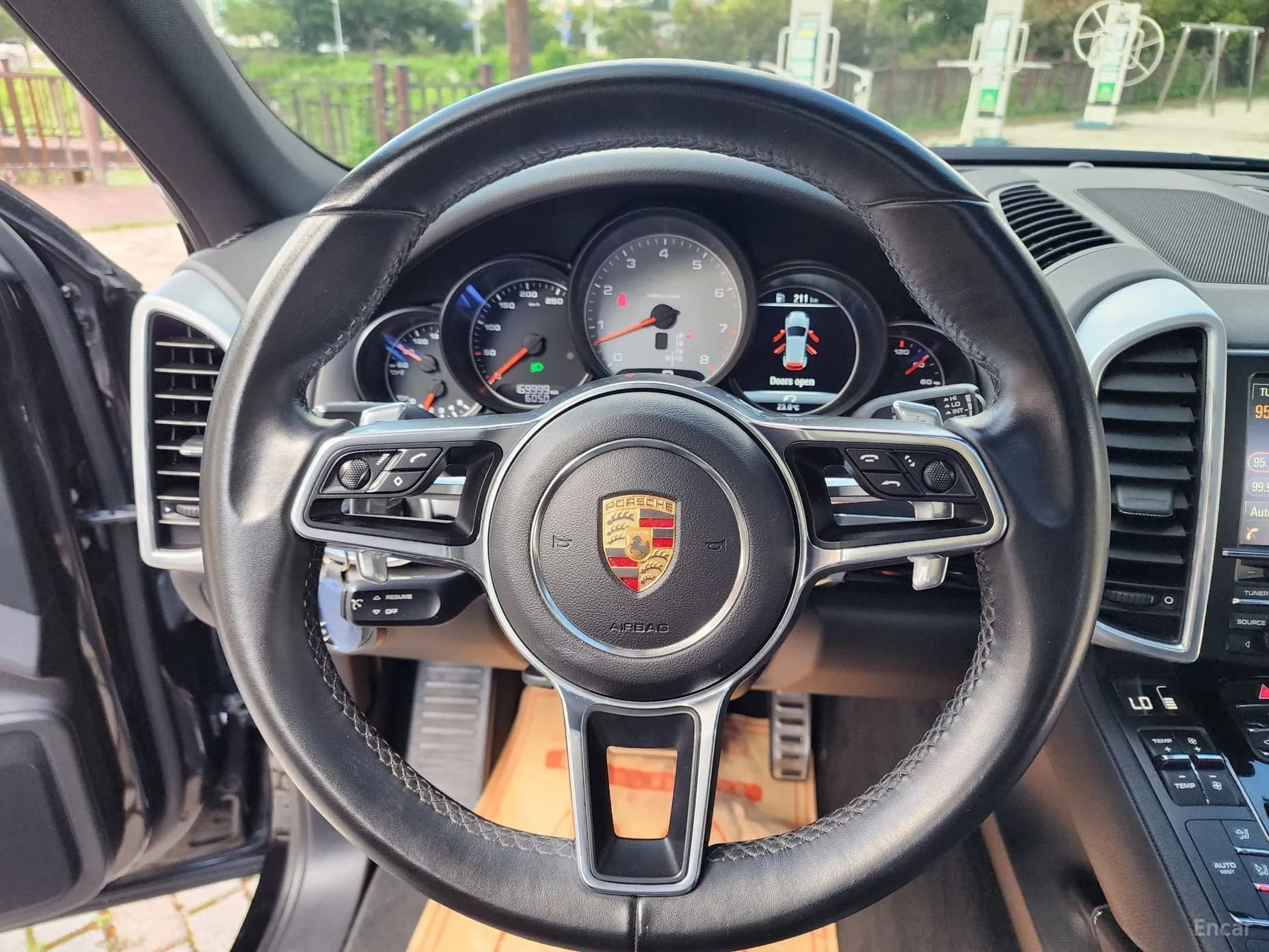 New Cayenne