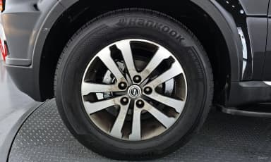 Rexton W