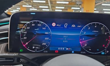 E-Class W214