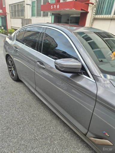 5 Series (G30)