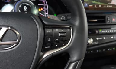 ES300h 7th Generation