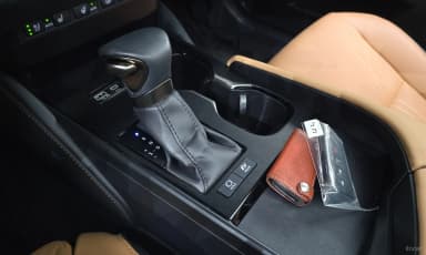 ES300h 7th Generation