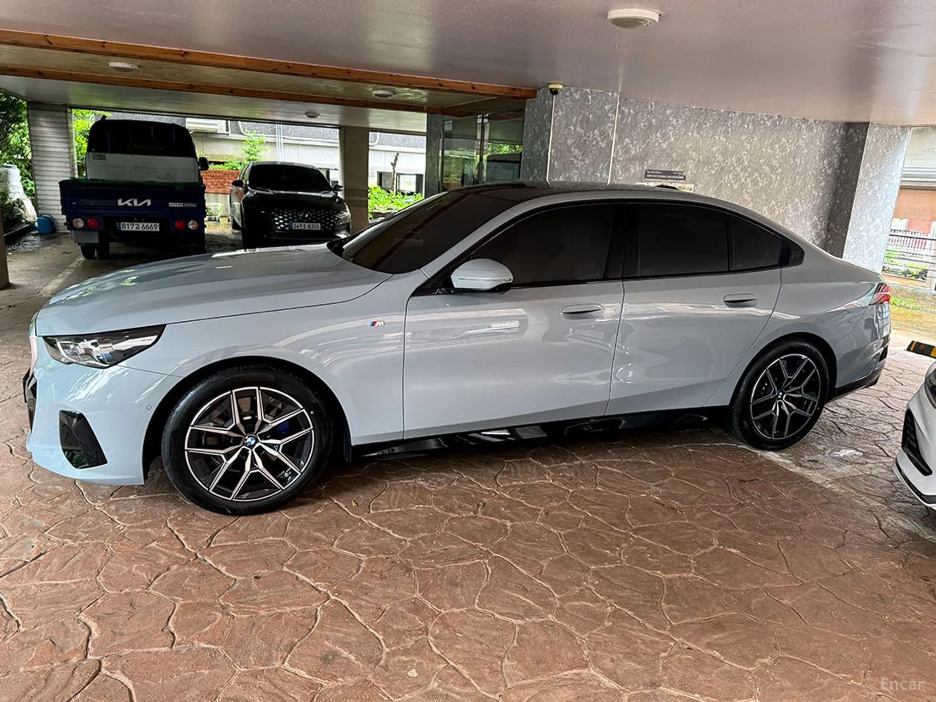 5 Series (G60)