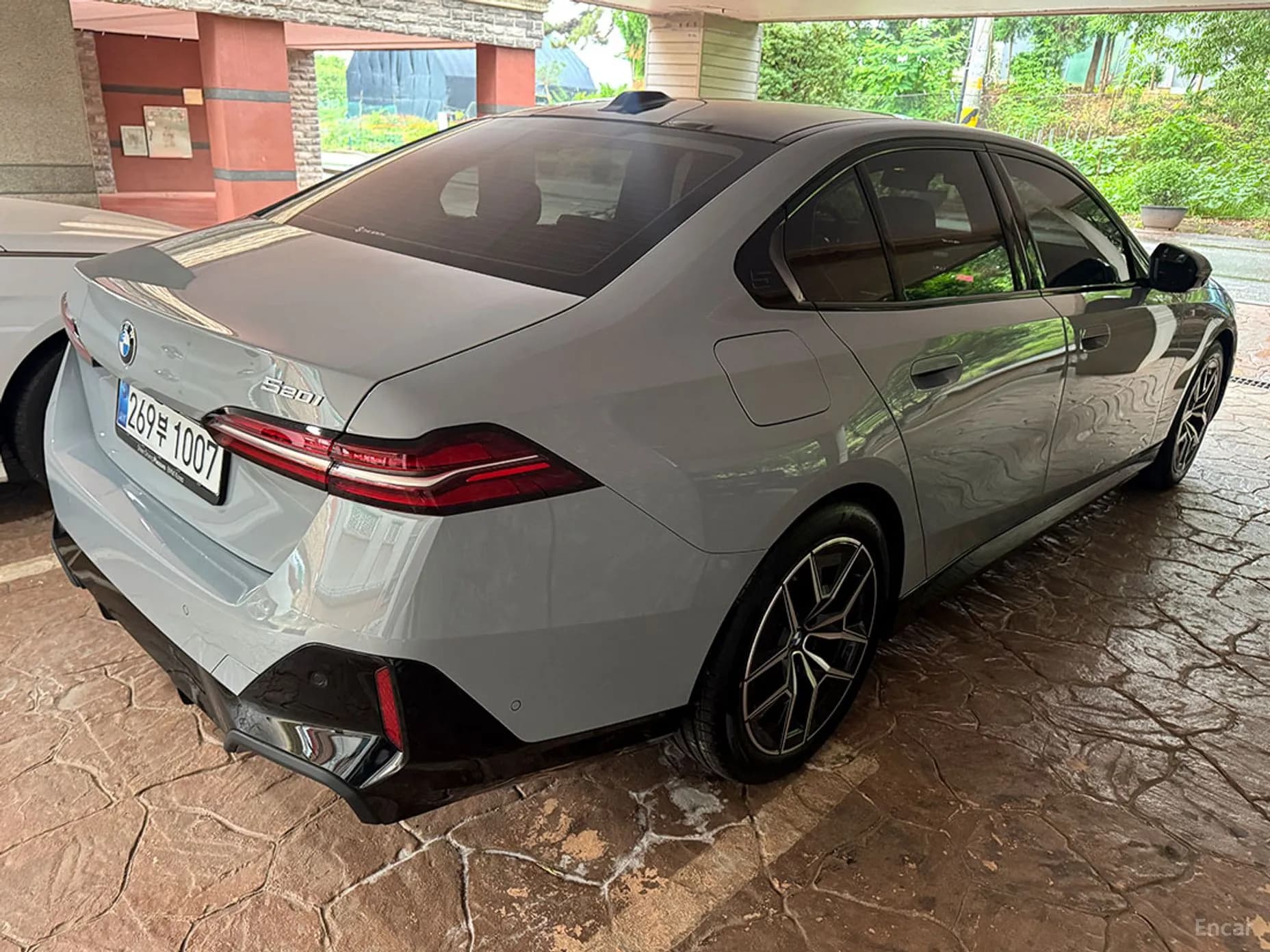 5 Series (G60)