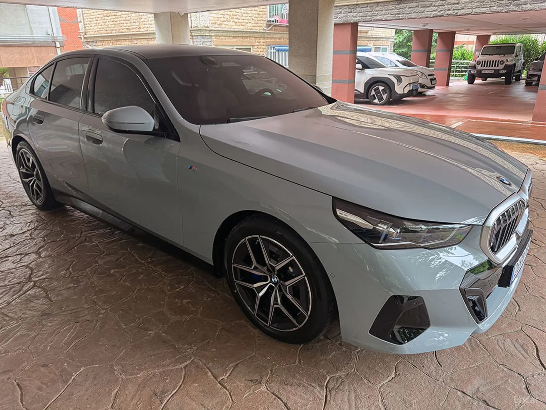 5 Series (G60)