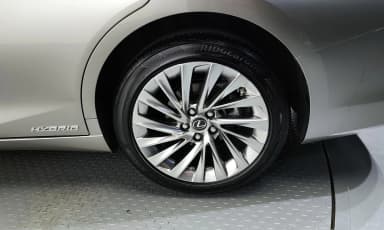 ES300h 7th Generation