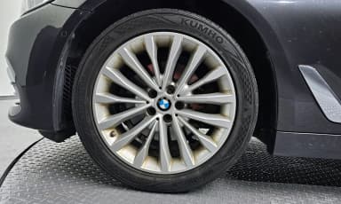 5 Series (G30)