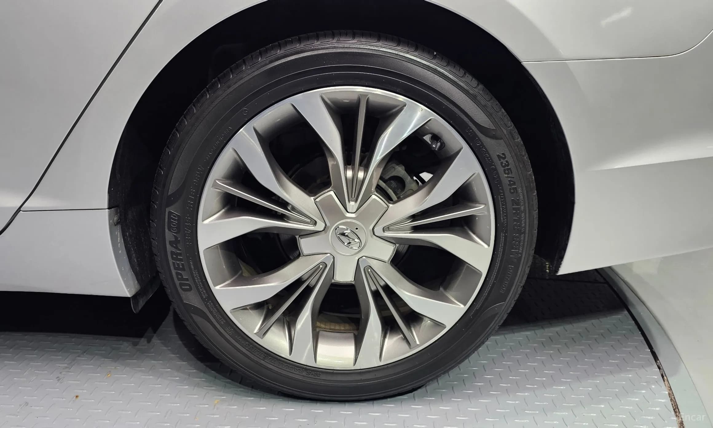 LF Sonata