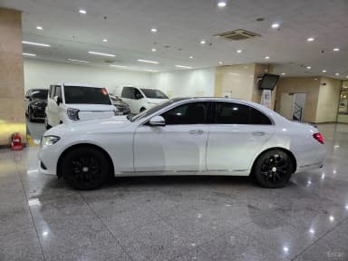 E-Class W213