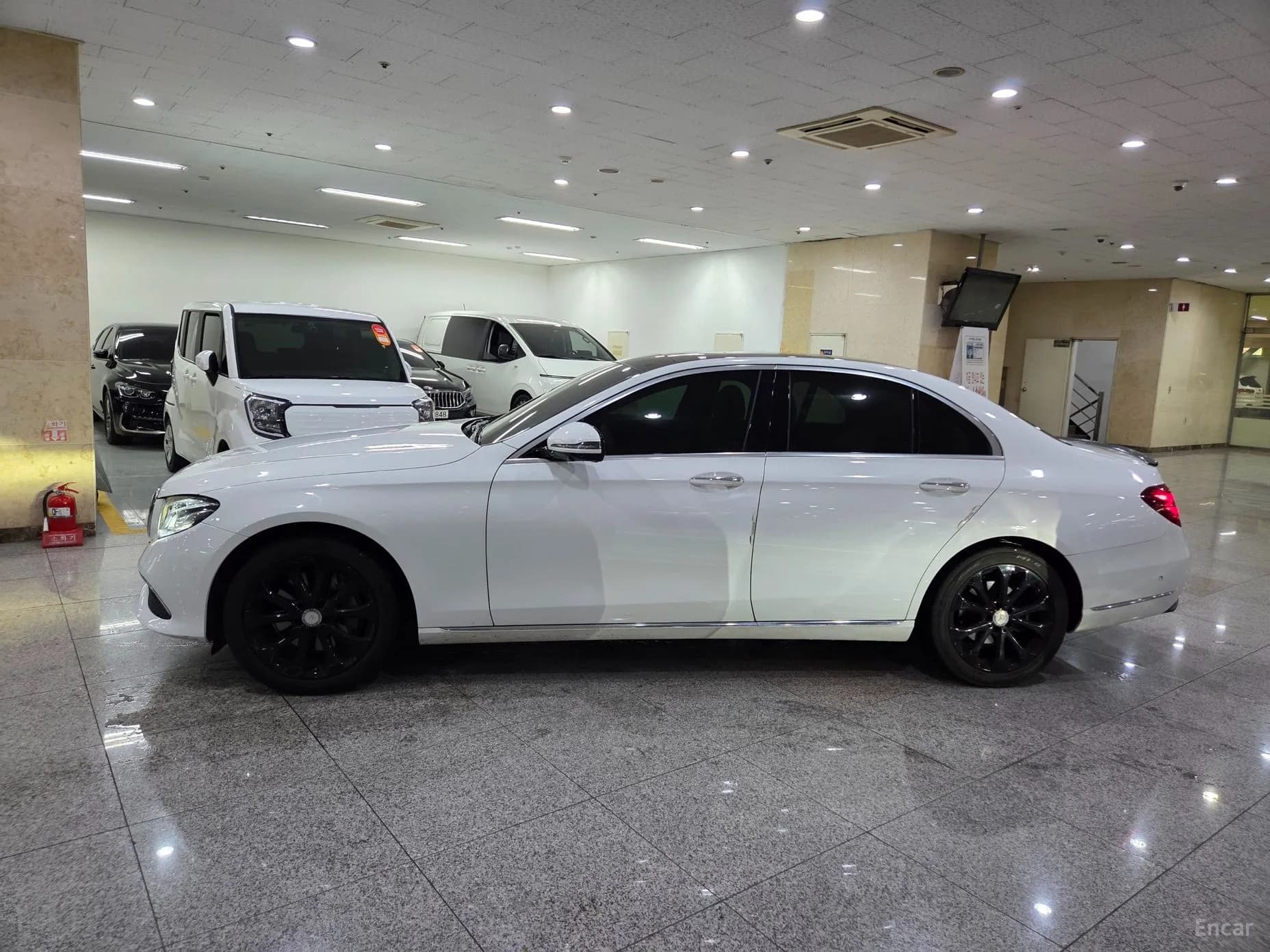 E-Class W213
