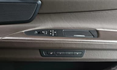 7 Series (F01)