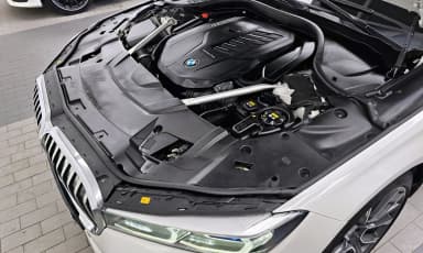 7 Series (G11)