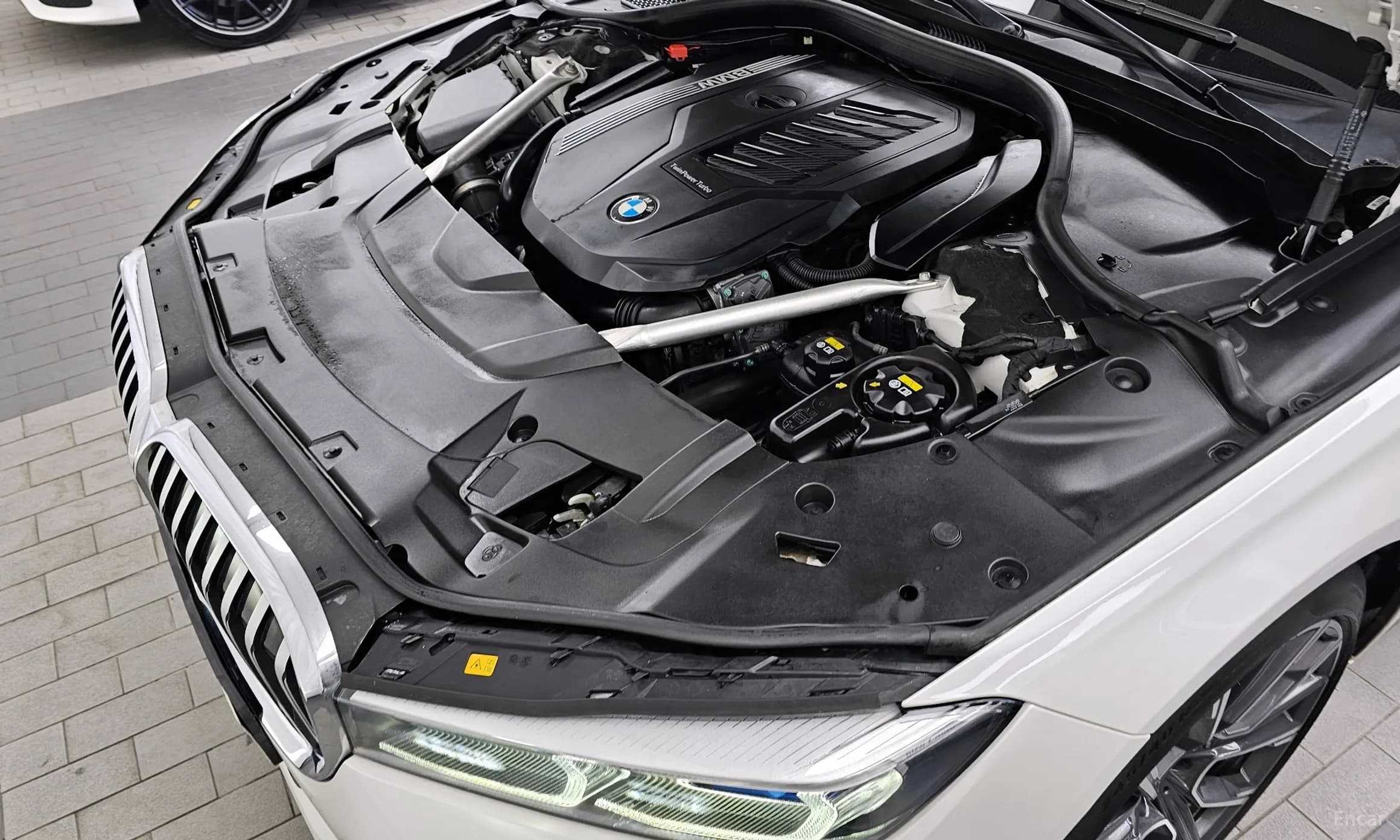 7 Series (G11)
