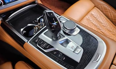 7 Series (G11)