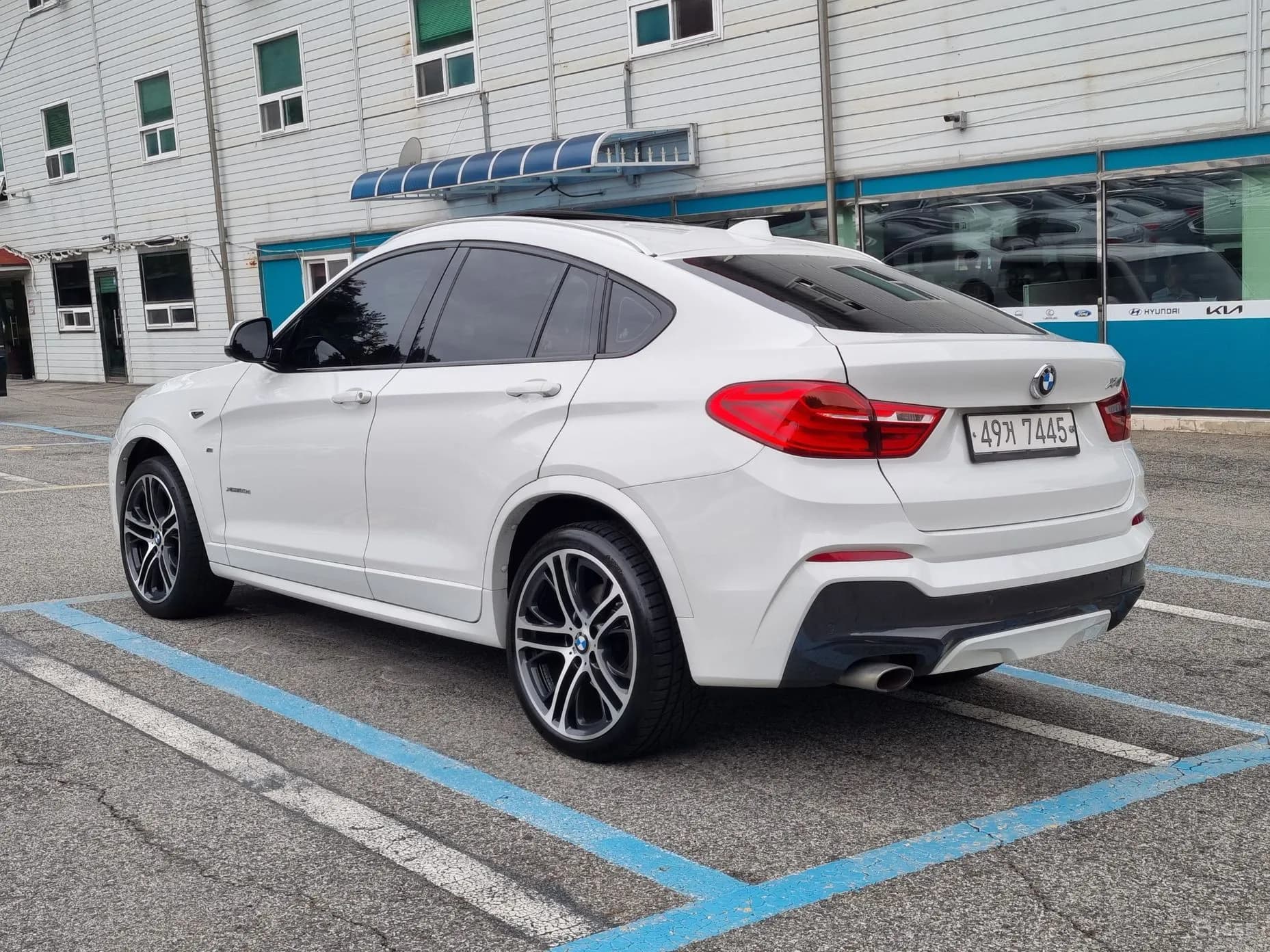 X4 (F26)