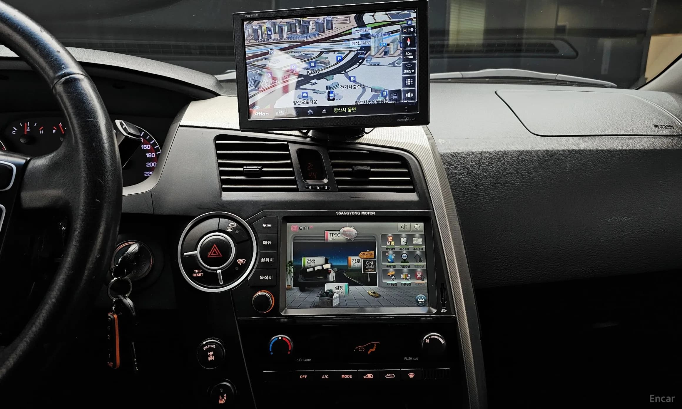 Korando Sports