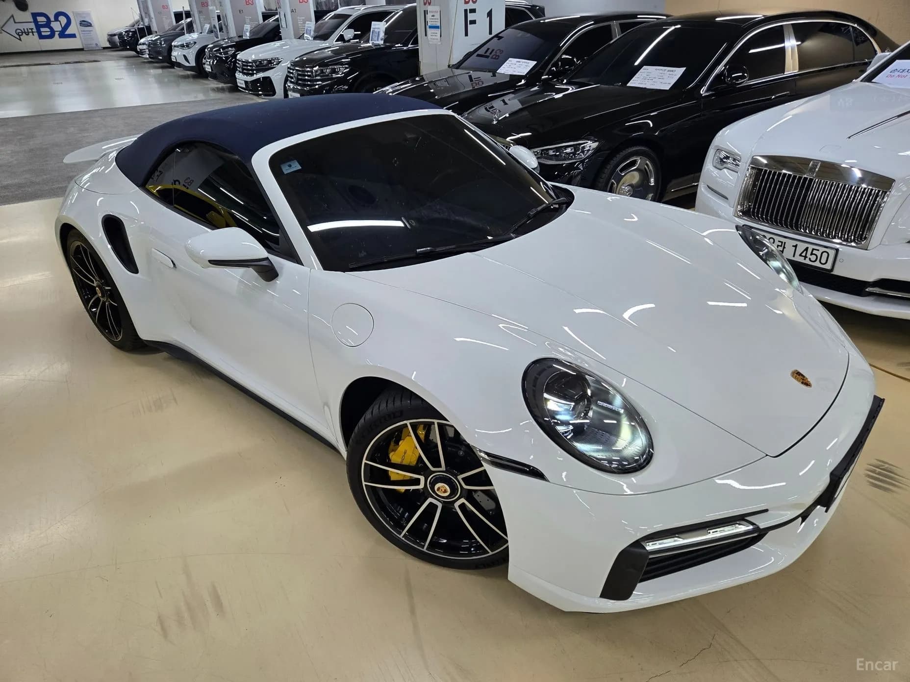 911 (992)