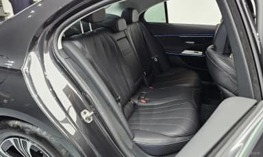 E-Class W214