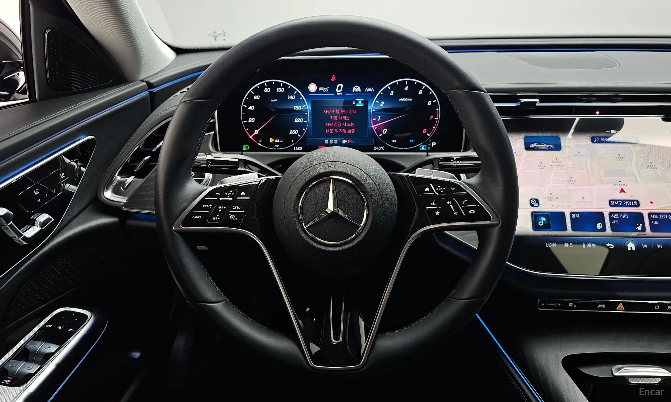 E-Class W214