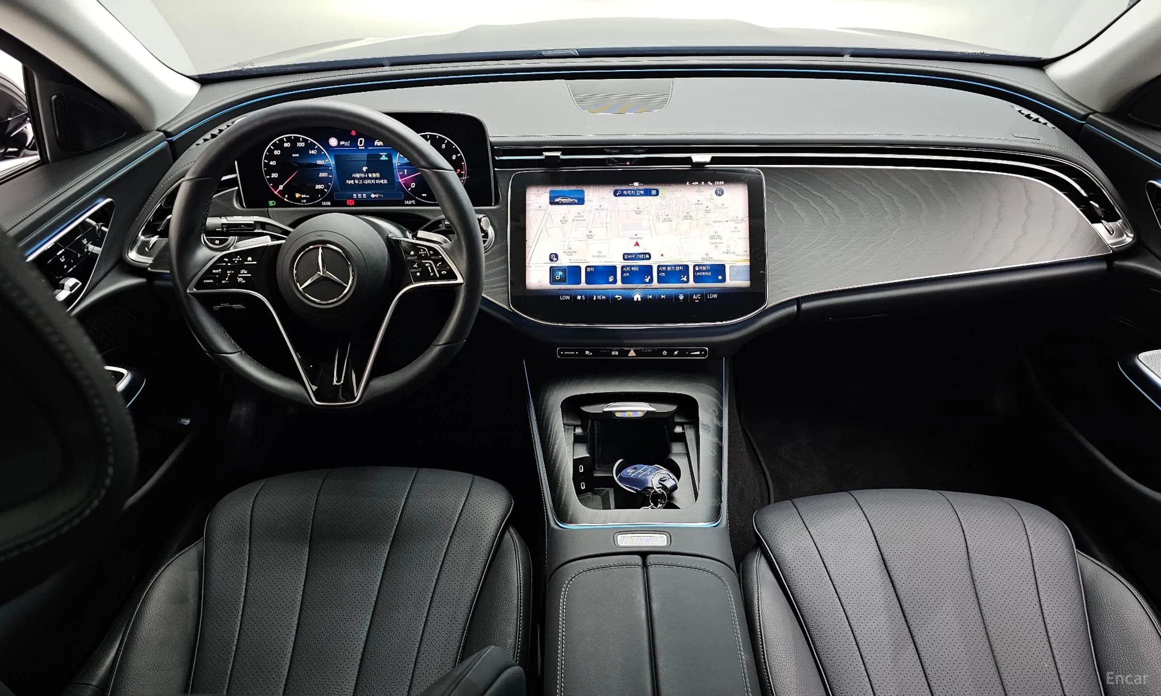 E-Class W214