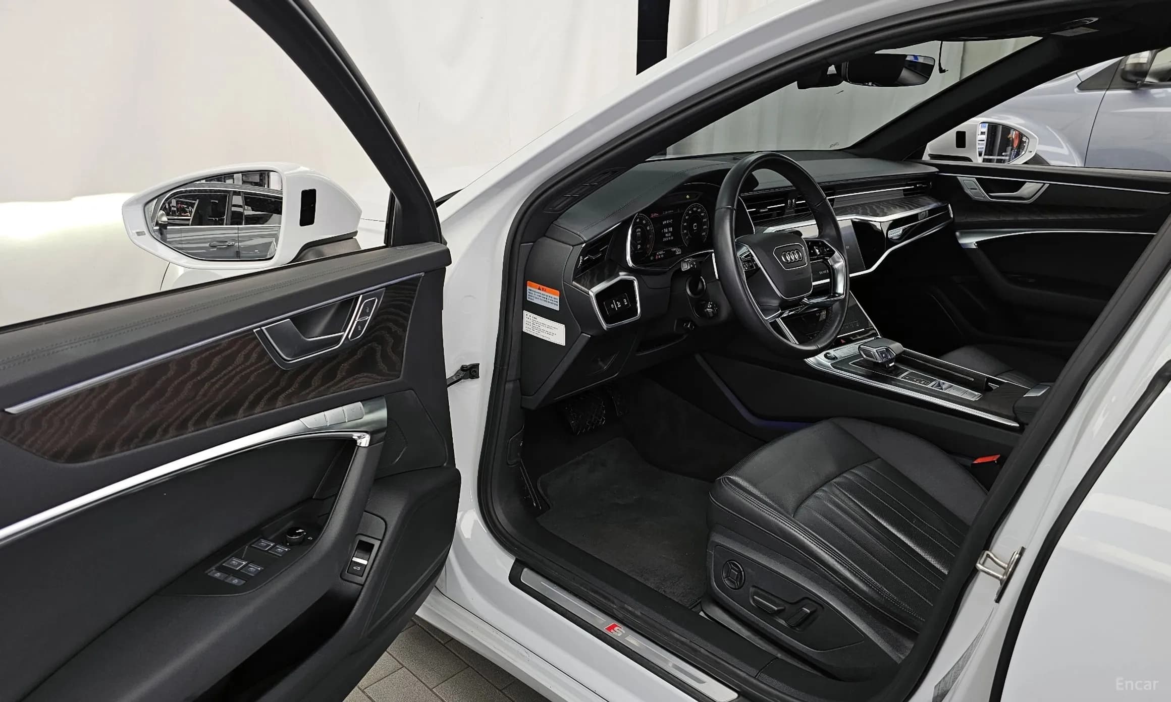 A6 (C8)