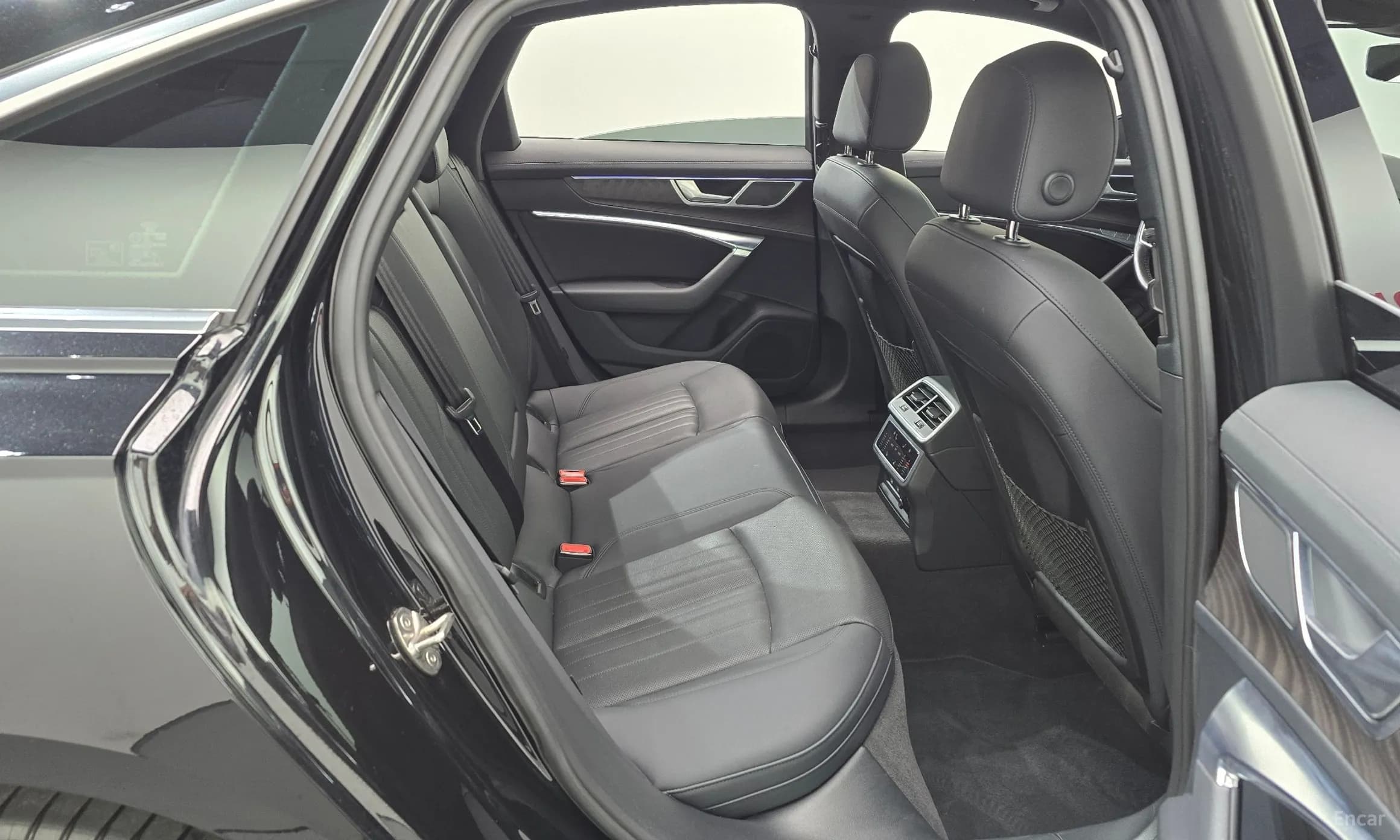 A6 (C8)