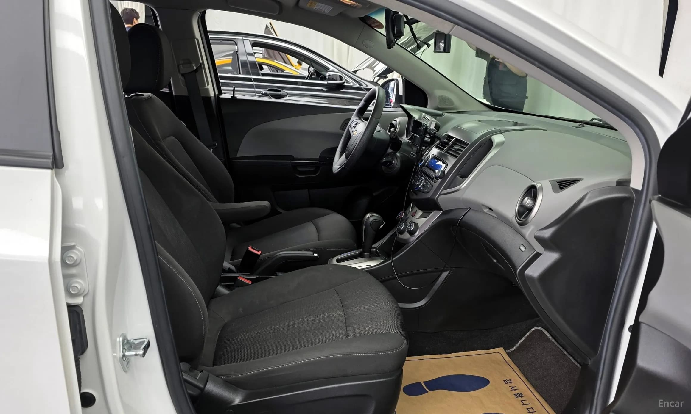 Aveo Hatchback