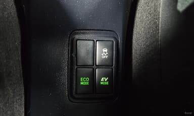 Prius C