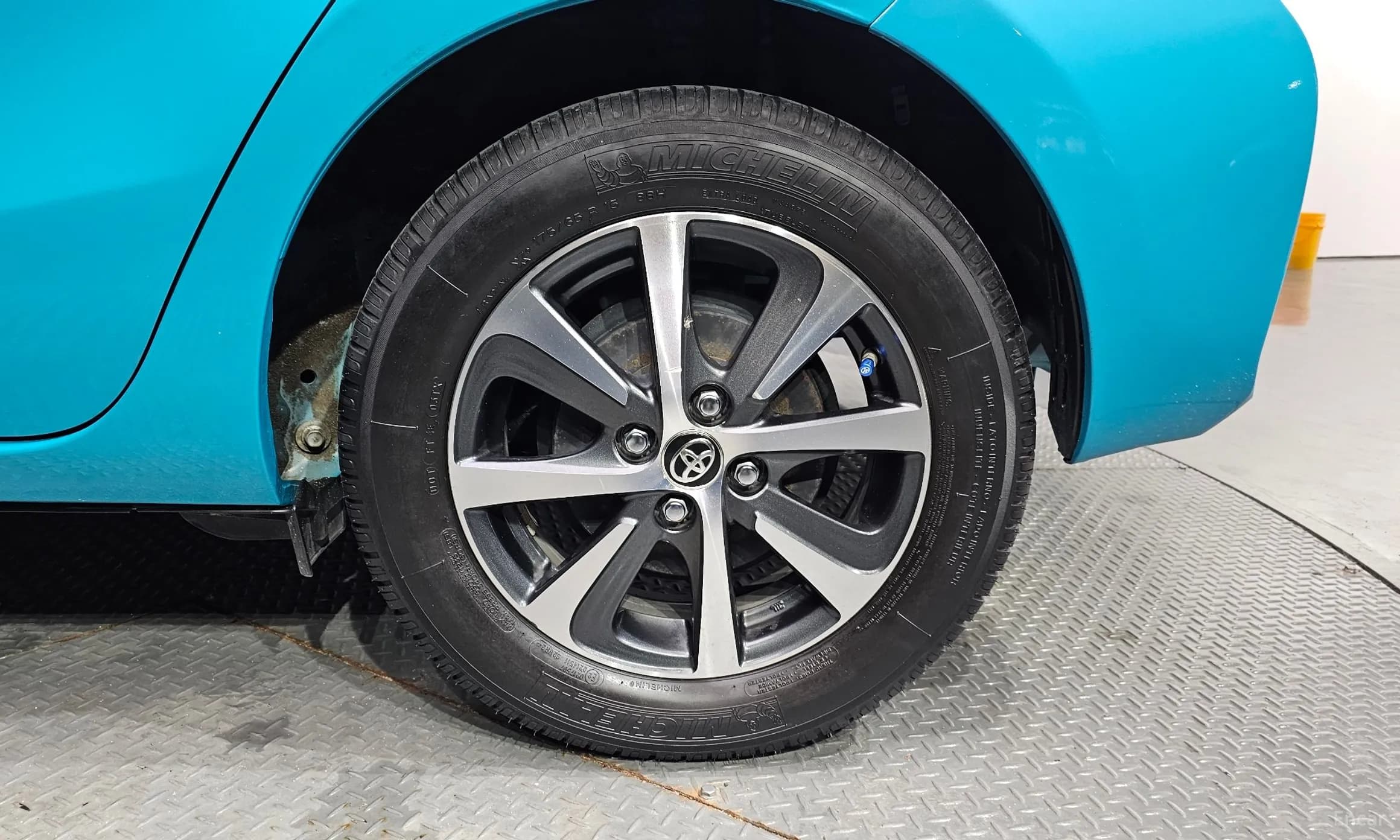 Prius C