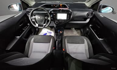 Prius C